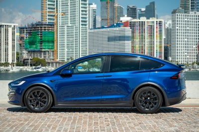 2022 Tesla Model X Long Range