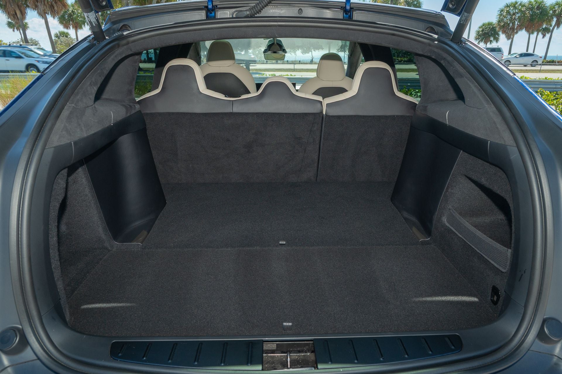 2022 Tesla Model X Long Range