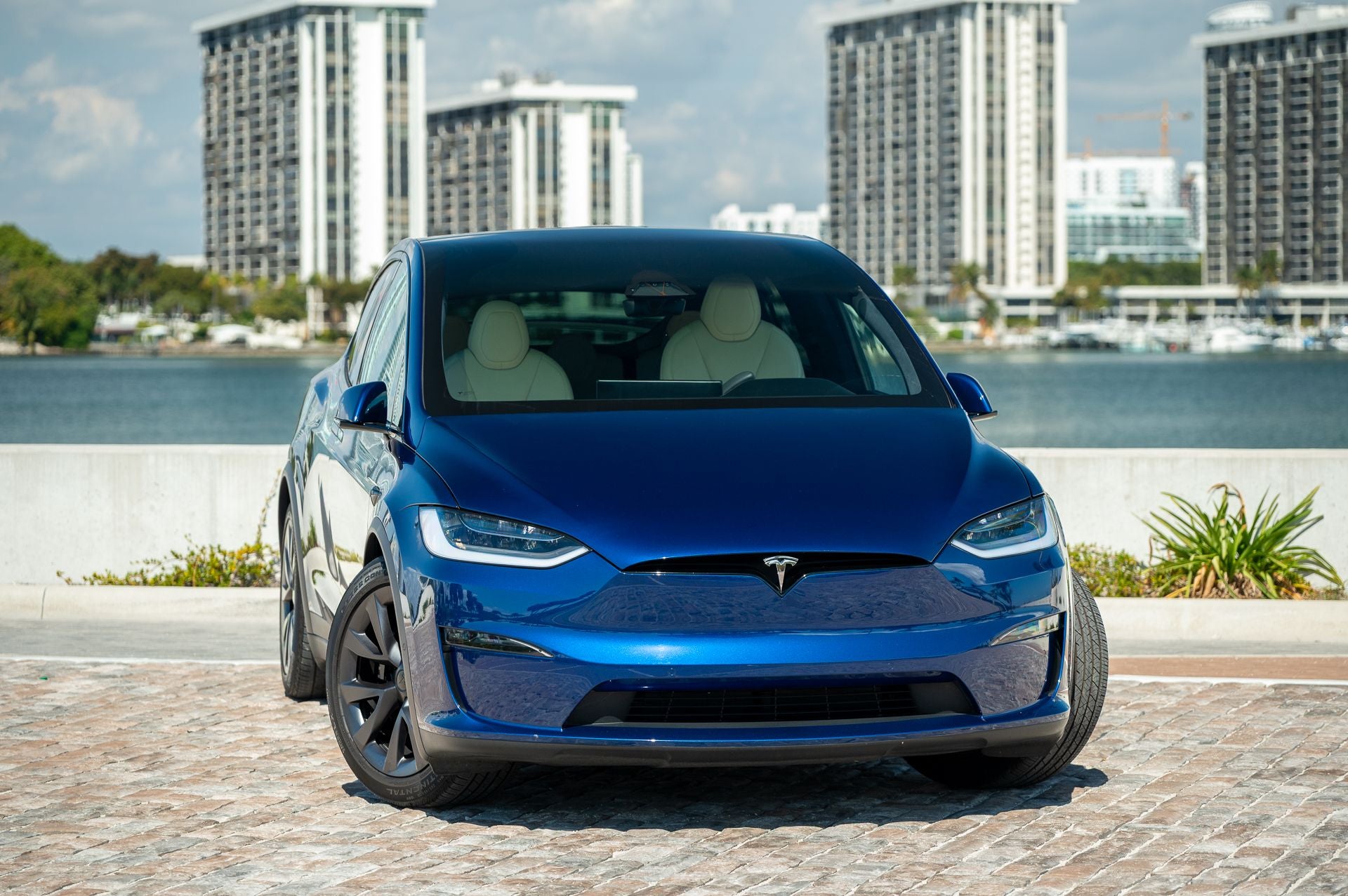 2022 Tesla Model X Long Range