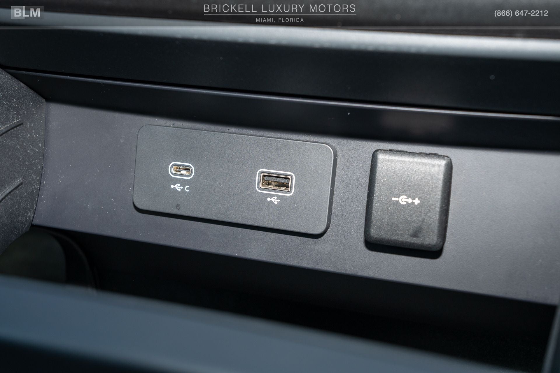 2022 Land Rover Defender 90 X-Dynamic HSE