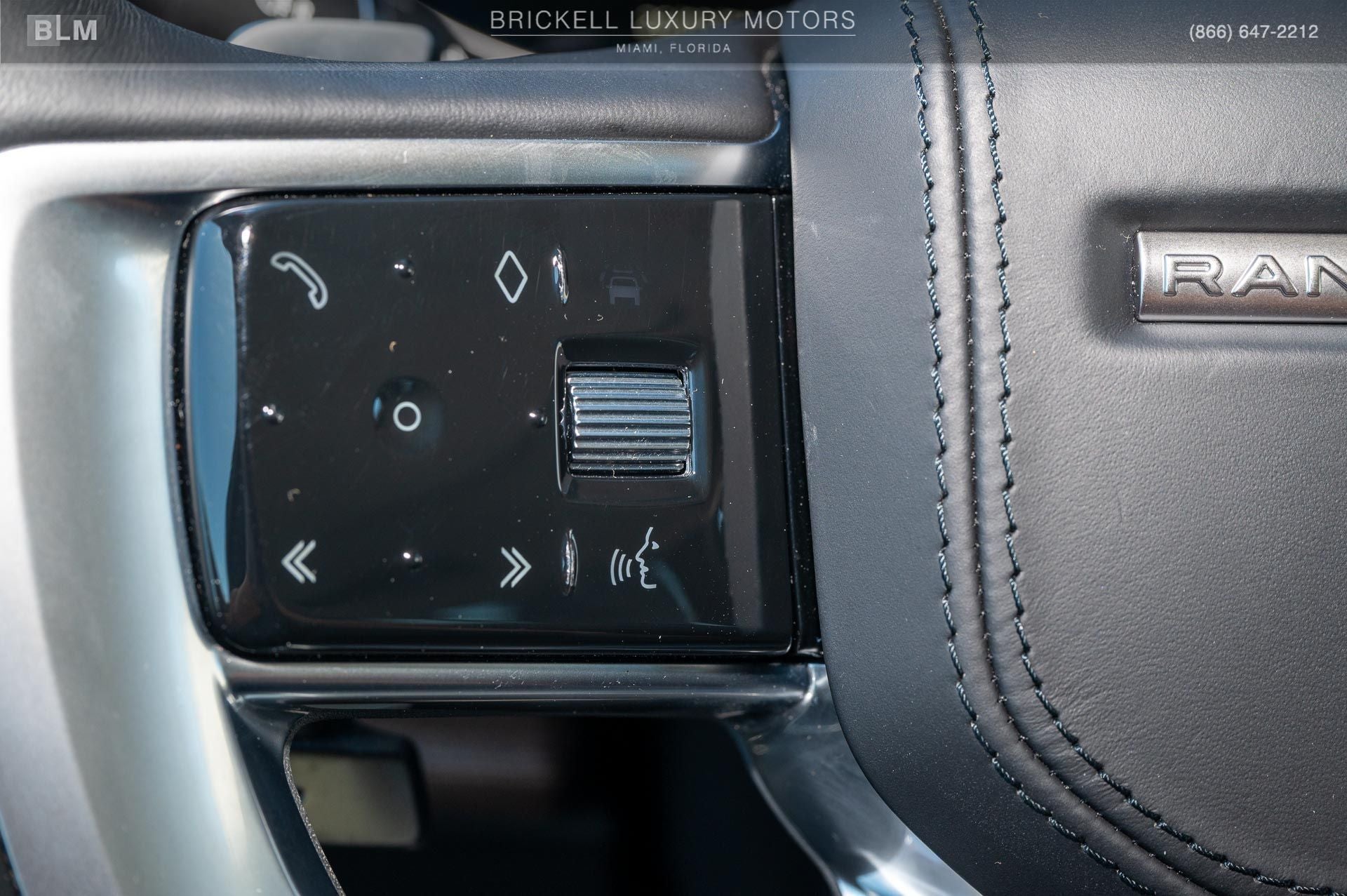 2023 Land Rover Range Rover SE