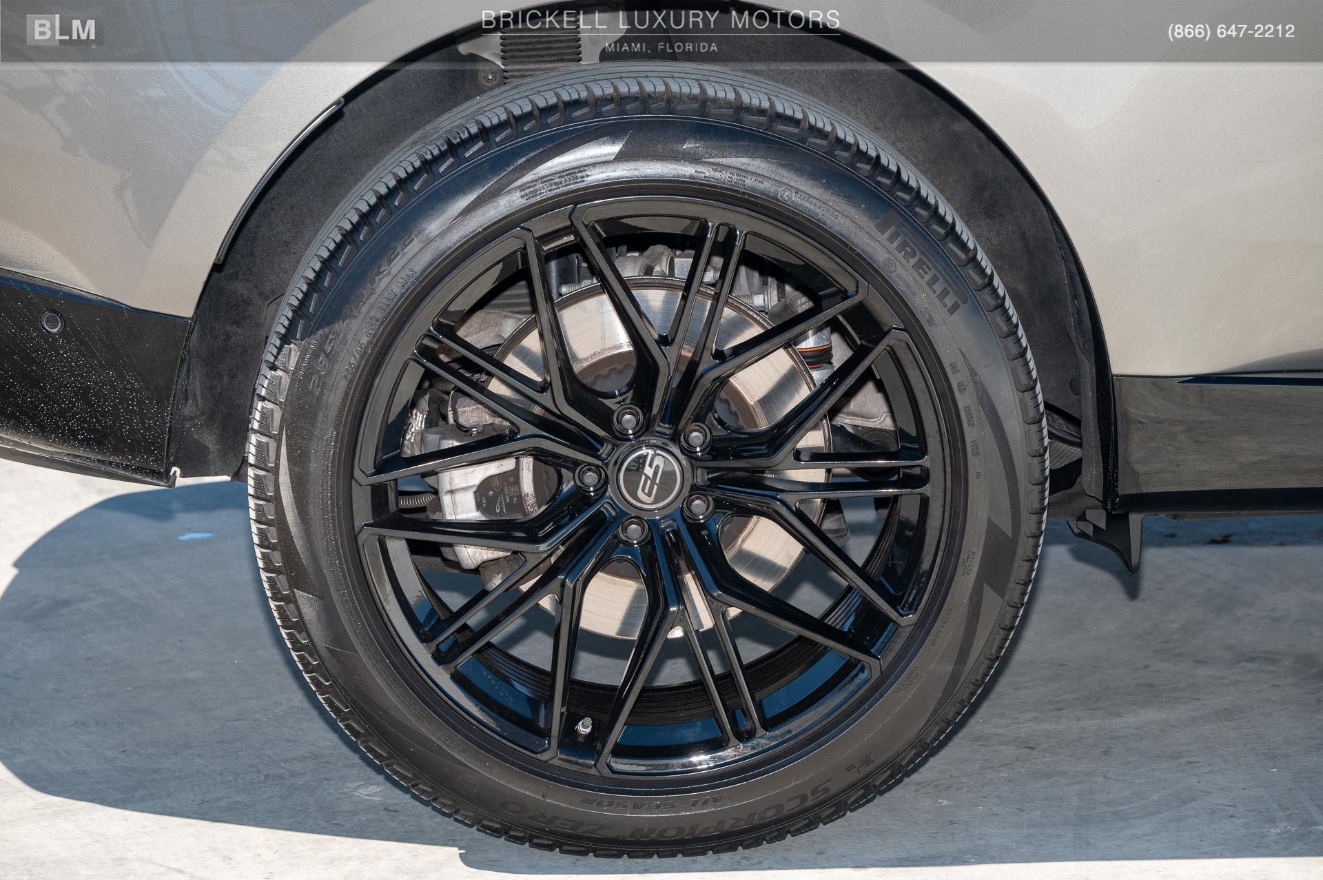 2023 Land Rover Range Rover SE