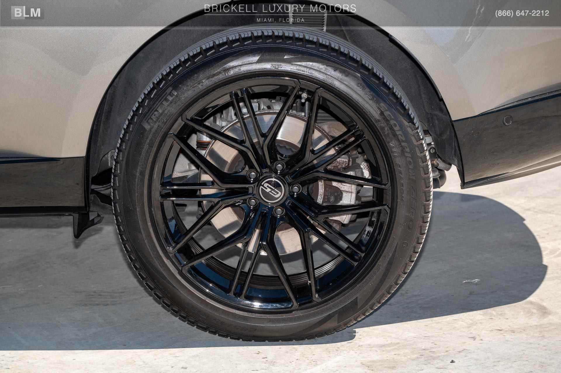 2023 Land Rover Range Rover SE