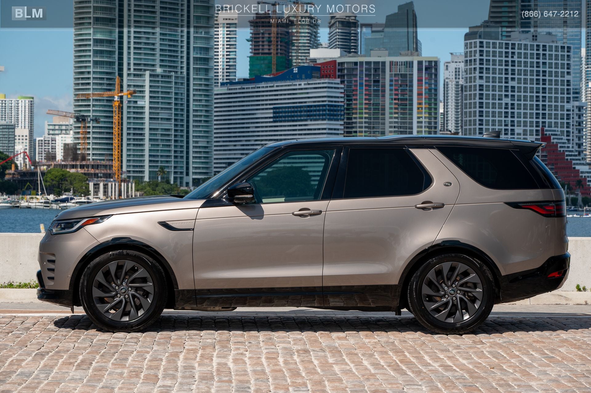2023 Land Rover Discovery S R-Dynamic
