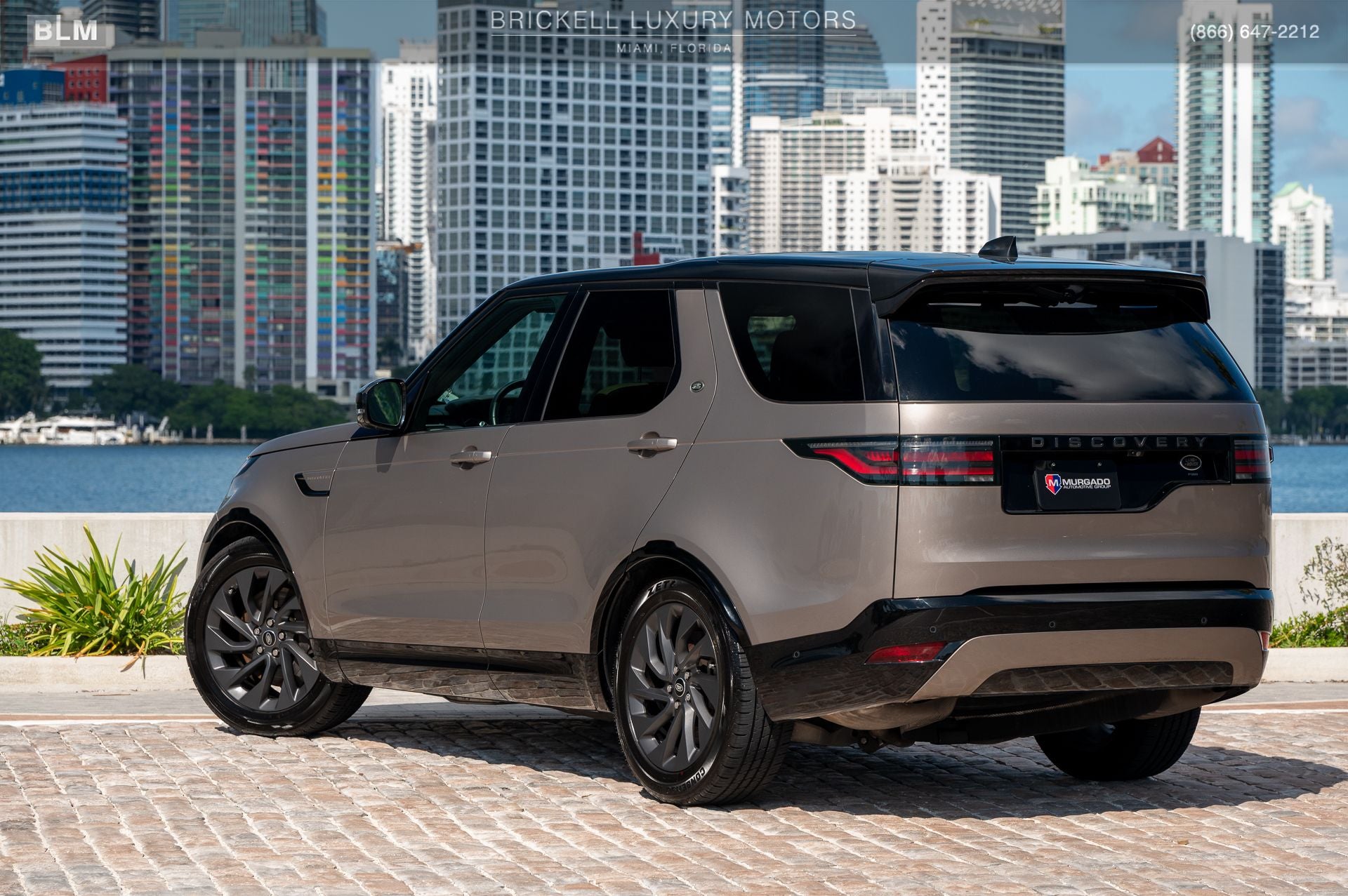 2023 Land Rover Discovery S R-Dynamic