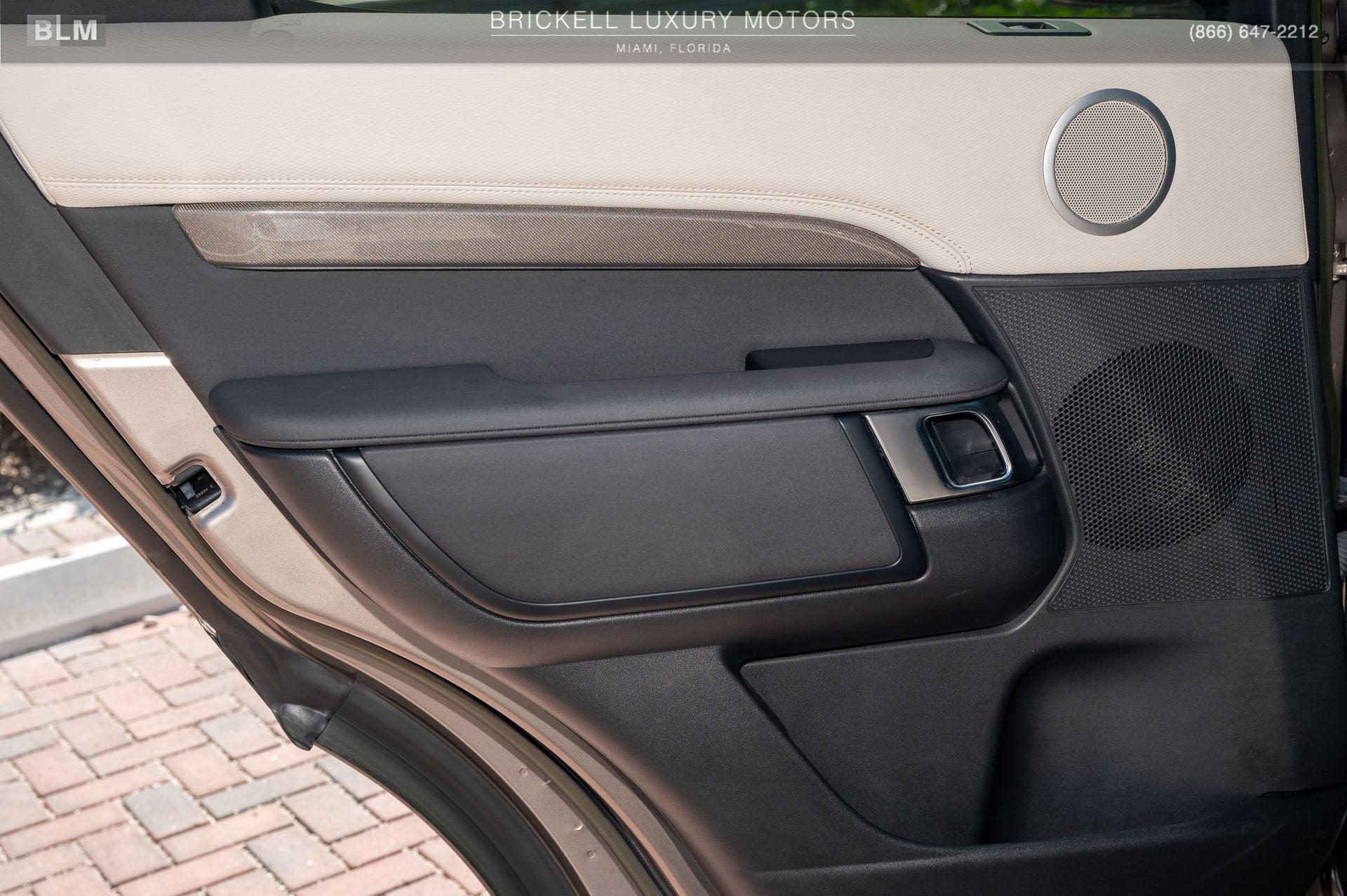 2023 Land Rover Discovery S R-Dynamic