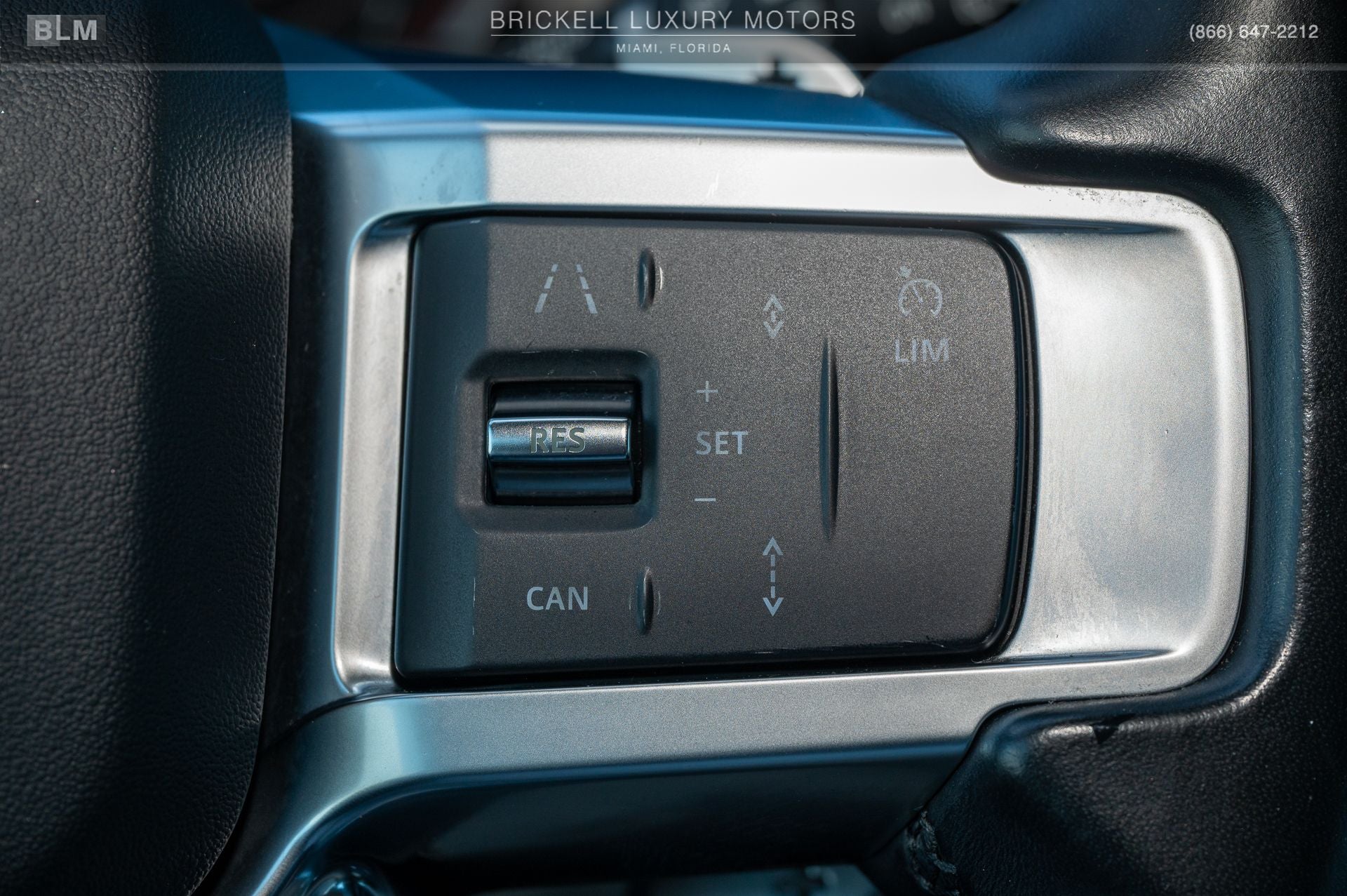 2023 Land Rover Discovery S R-Dynamic