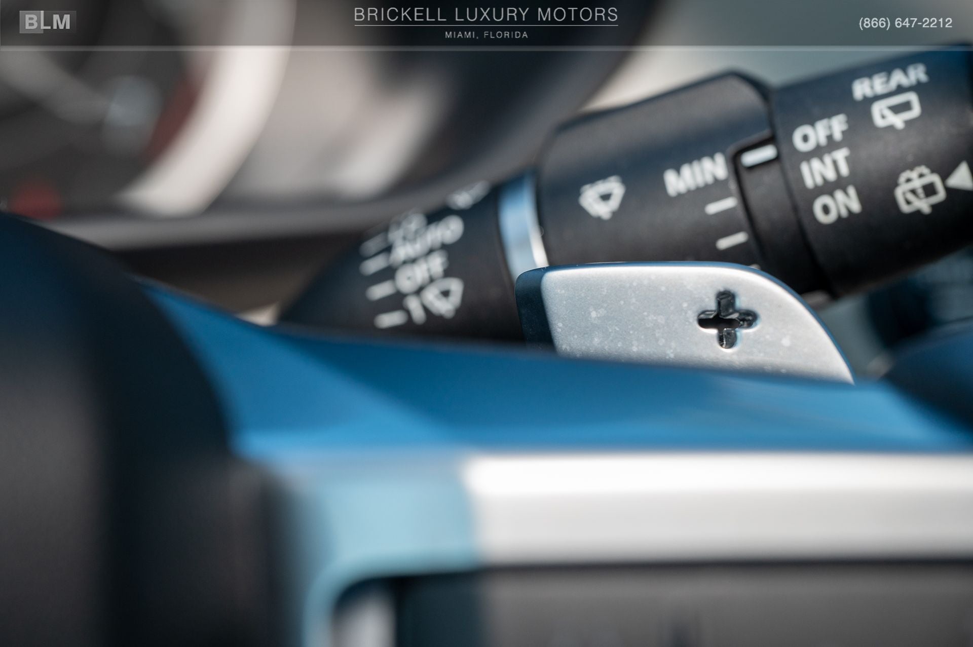 2023 Land Rover Discovery S R-Dynamic