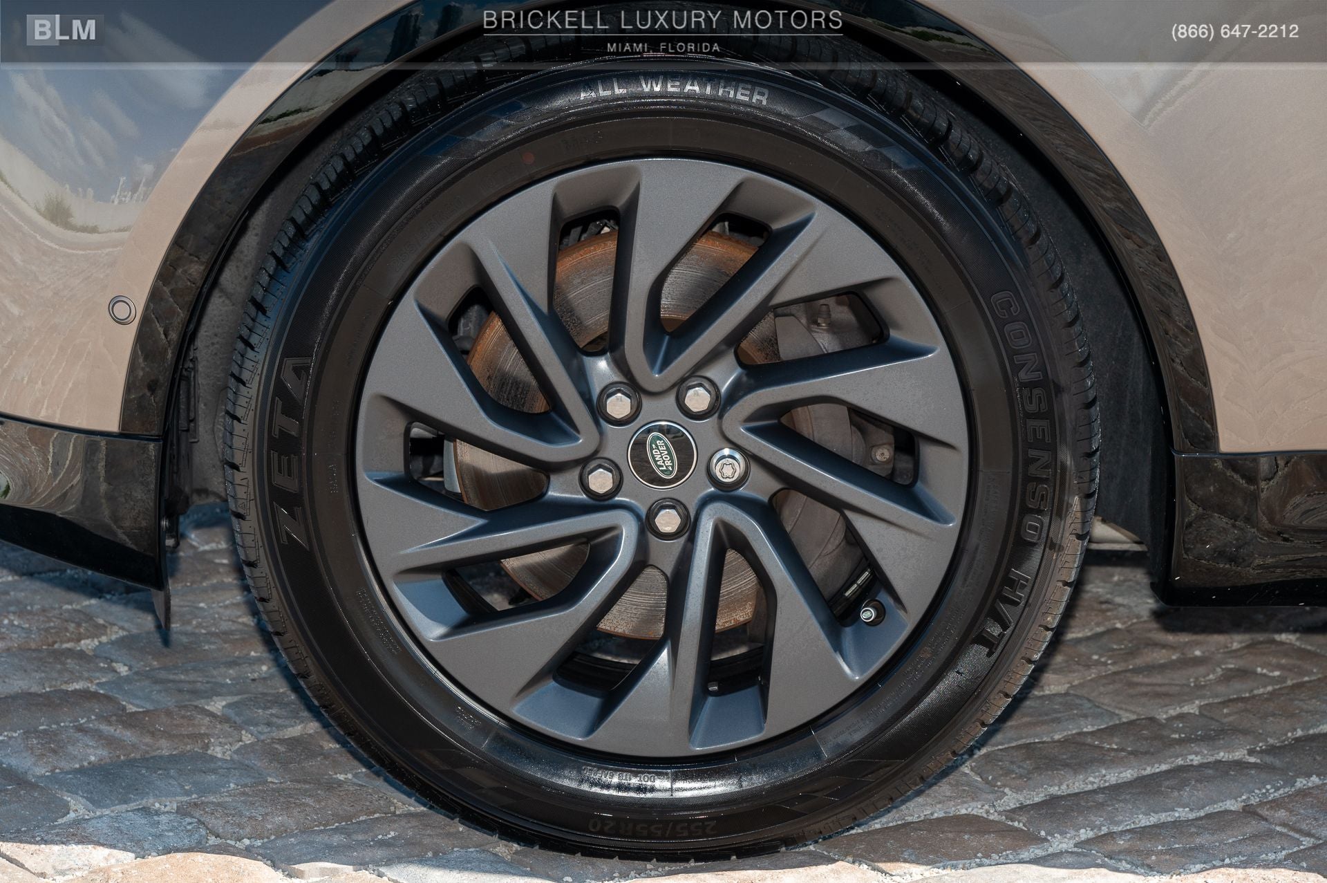 2023 Land Rover Discovery S R-Dynamic