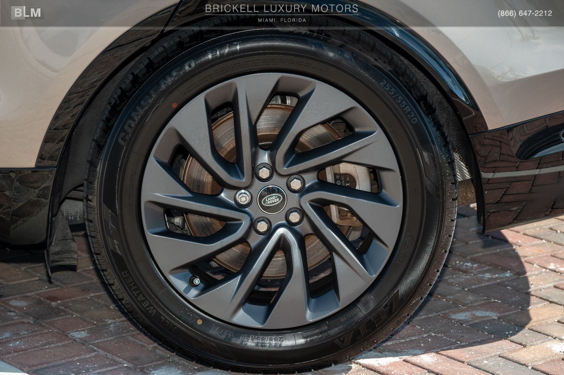 2023 Land Rover Discovery S R-Dynamic