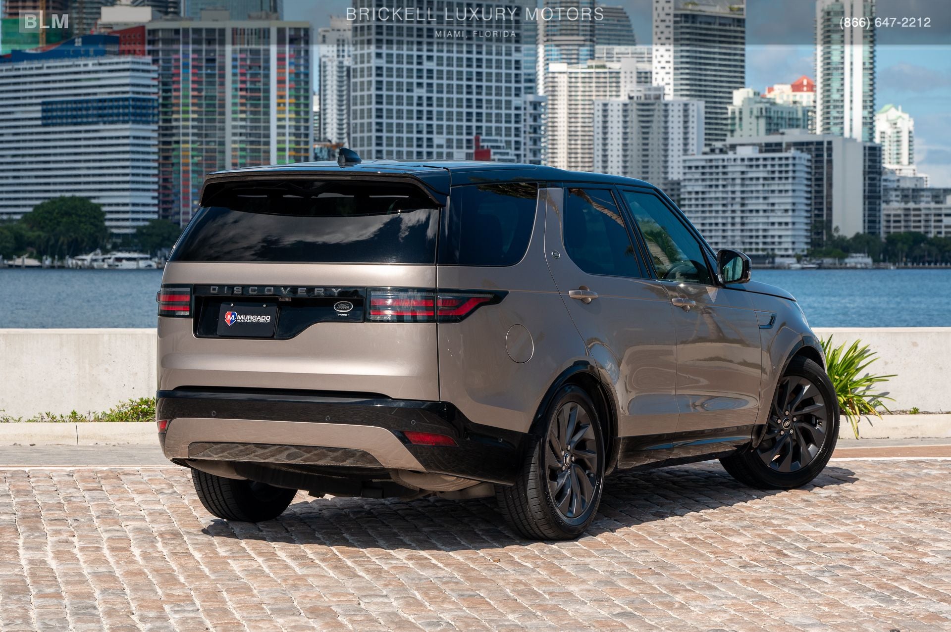 2023 Land Rover Discovery S R-Dynamic