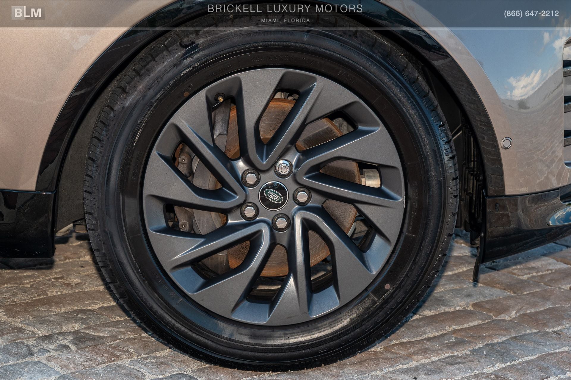 2023 Land Rover Discovery S R-Dynamic