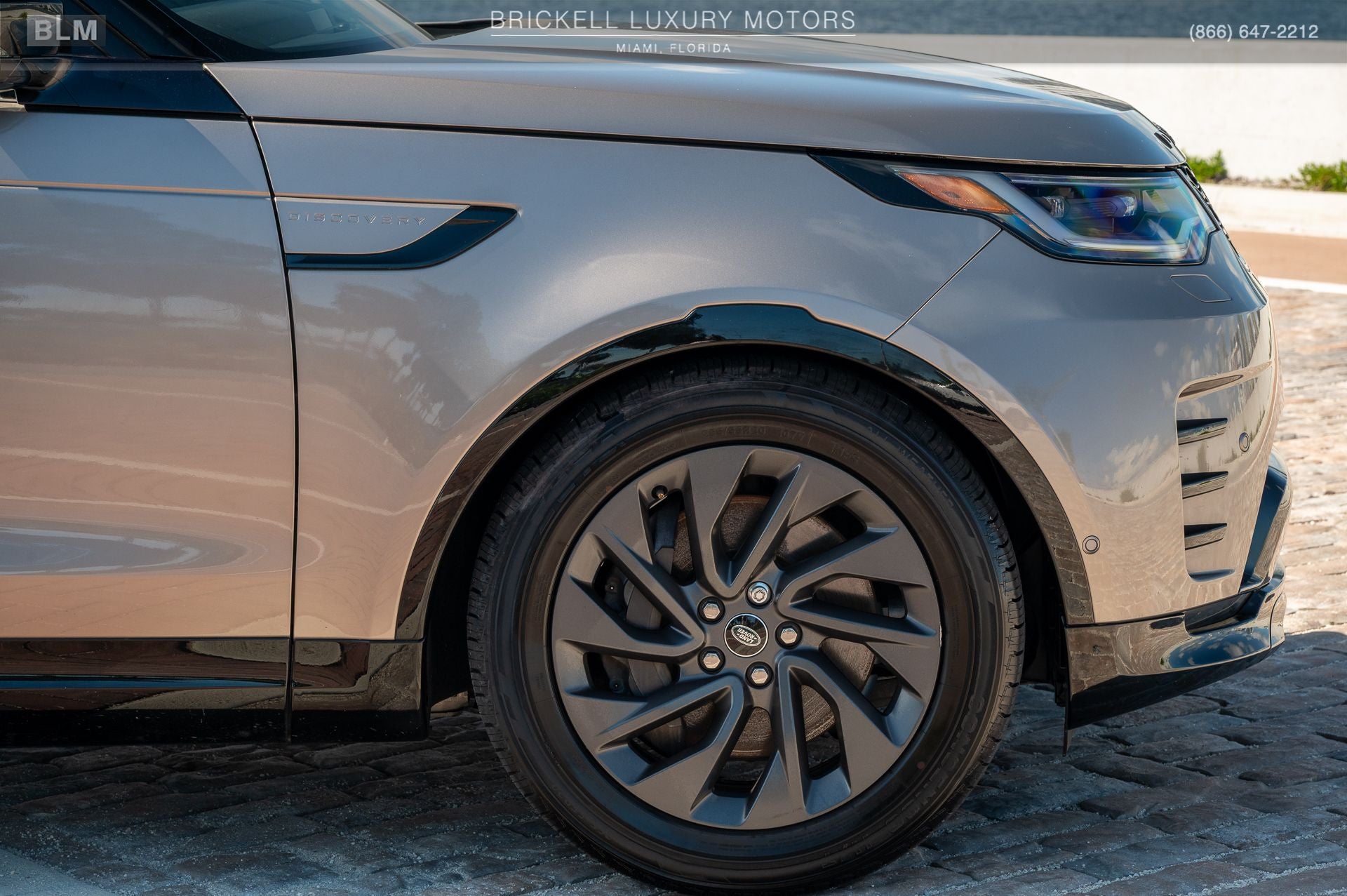2023 Land Rover Discovery S R-Dynamic