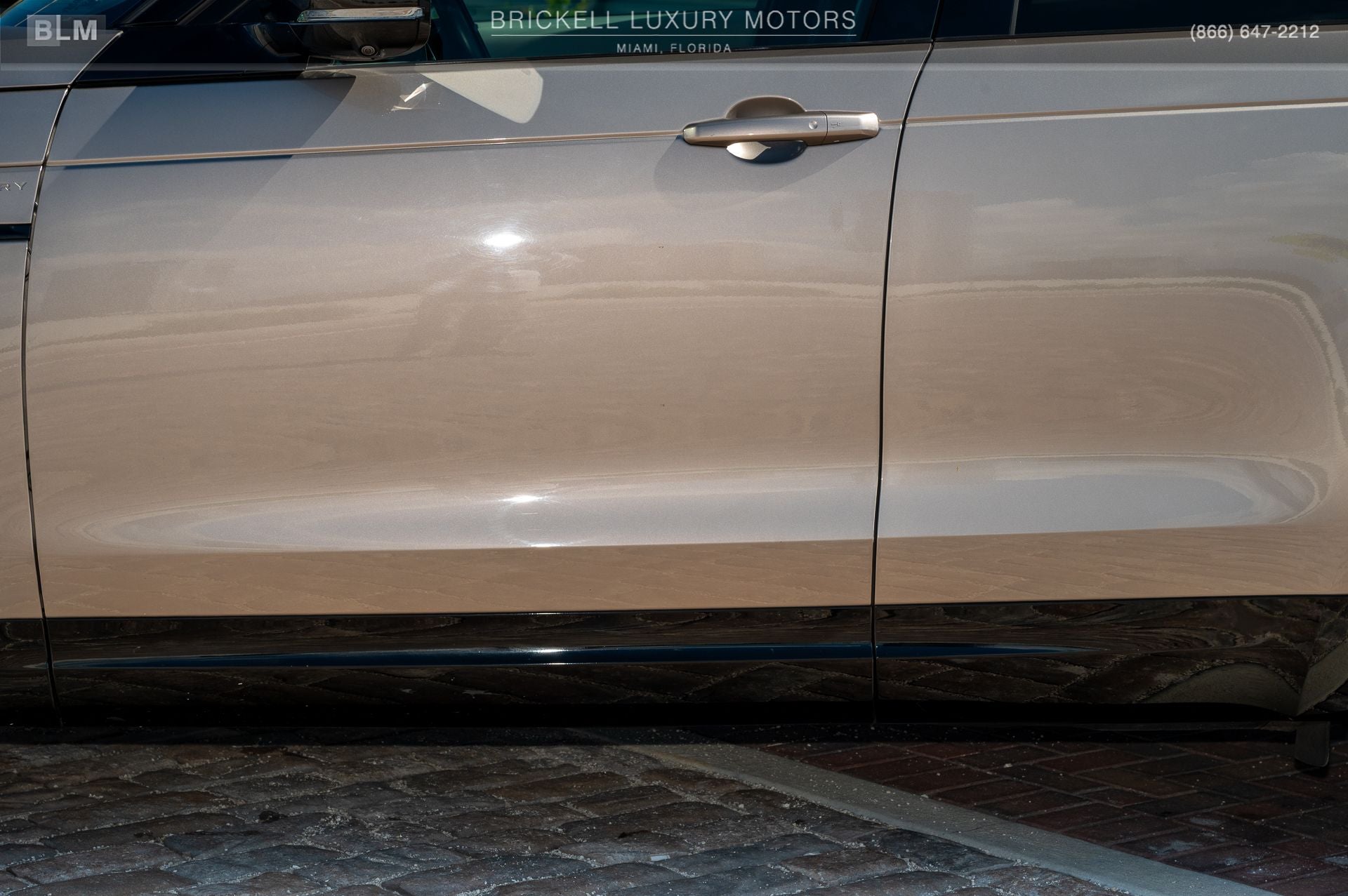 2023 Land Rover Discovery S R-Dynamic