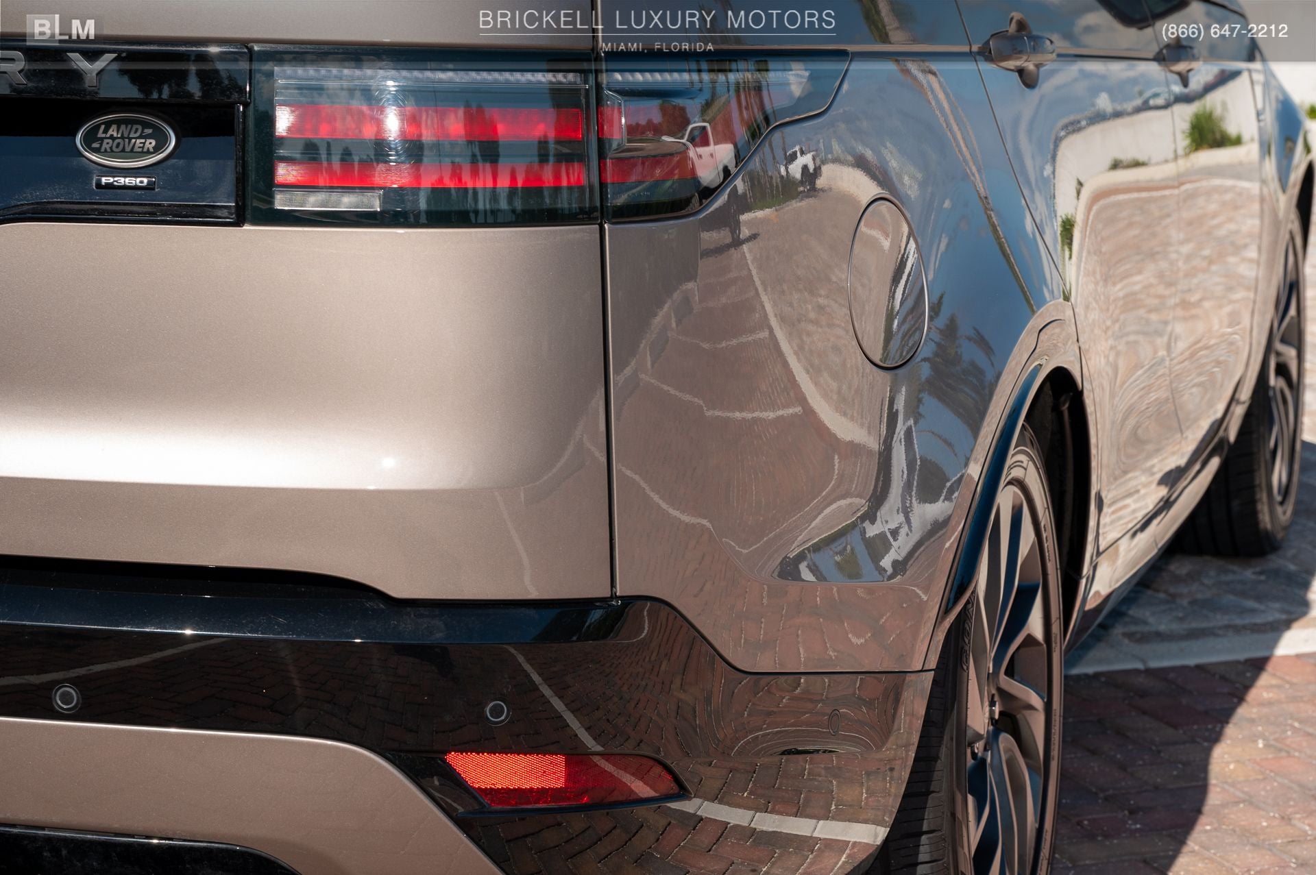 2023 Land Rover Discovery S R-Dynamic