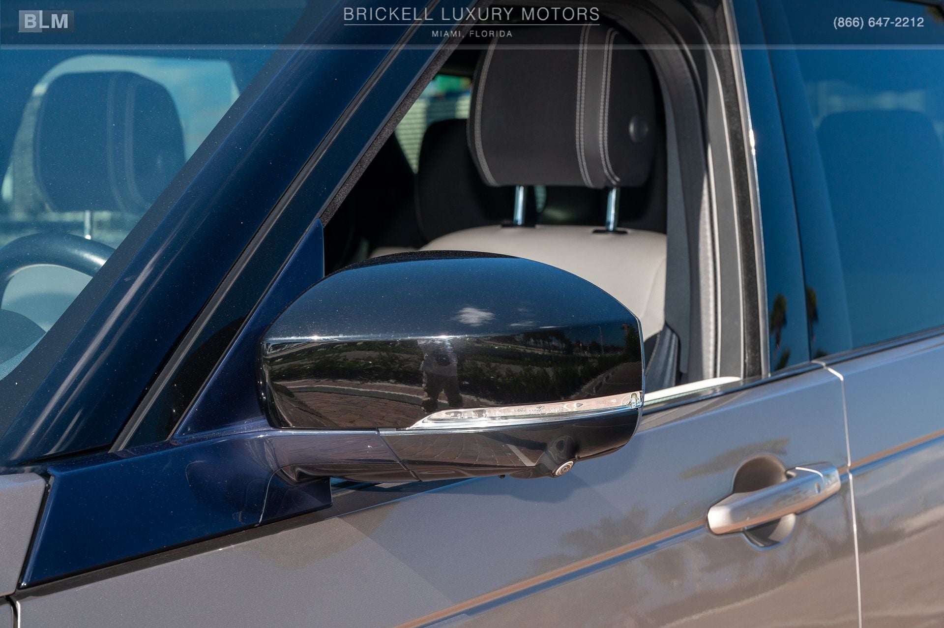 2023 Land Rover Discovery S R-Dynamic