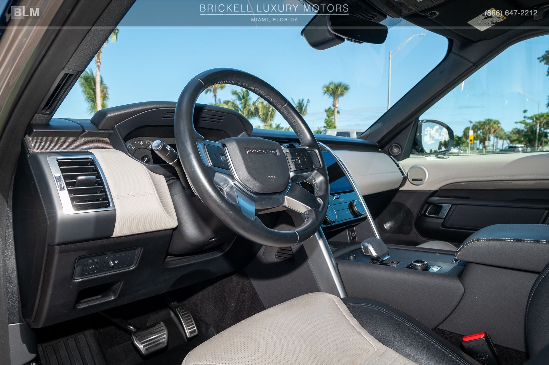 2023 Land Rover Discovery S R-Dynamic