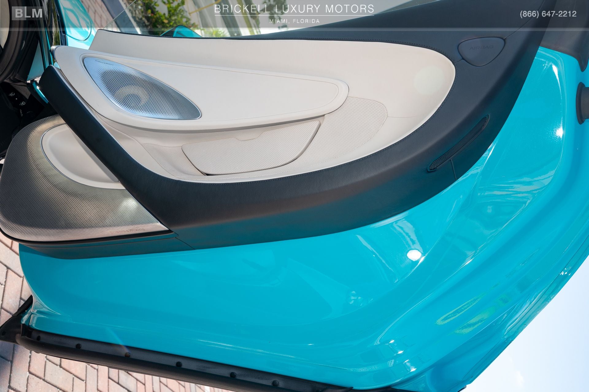 2023 McLaren GT Base