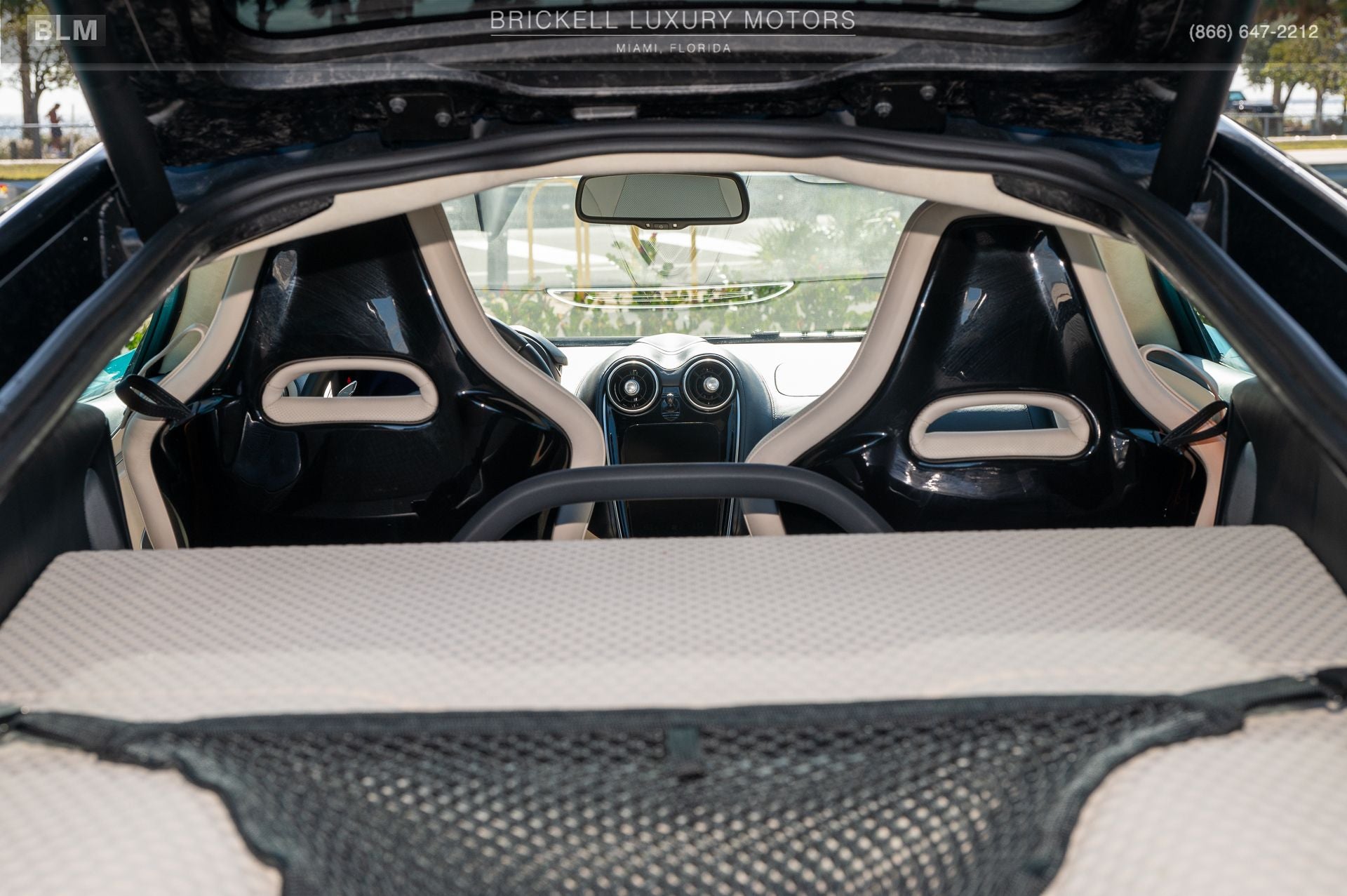 2023 McLaren GT Base