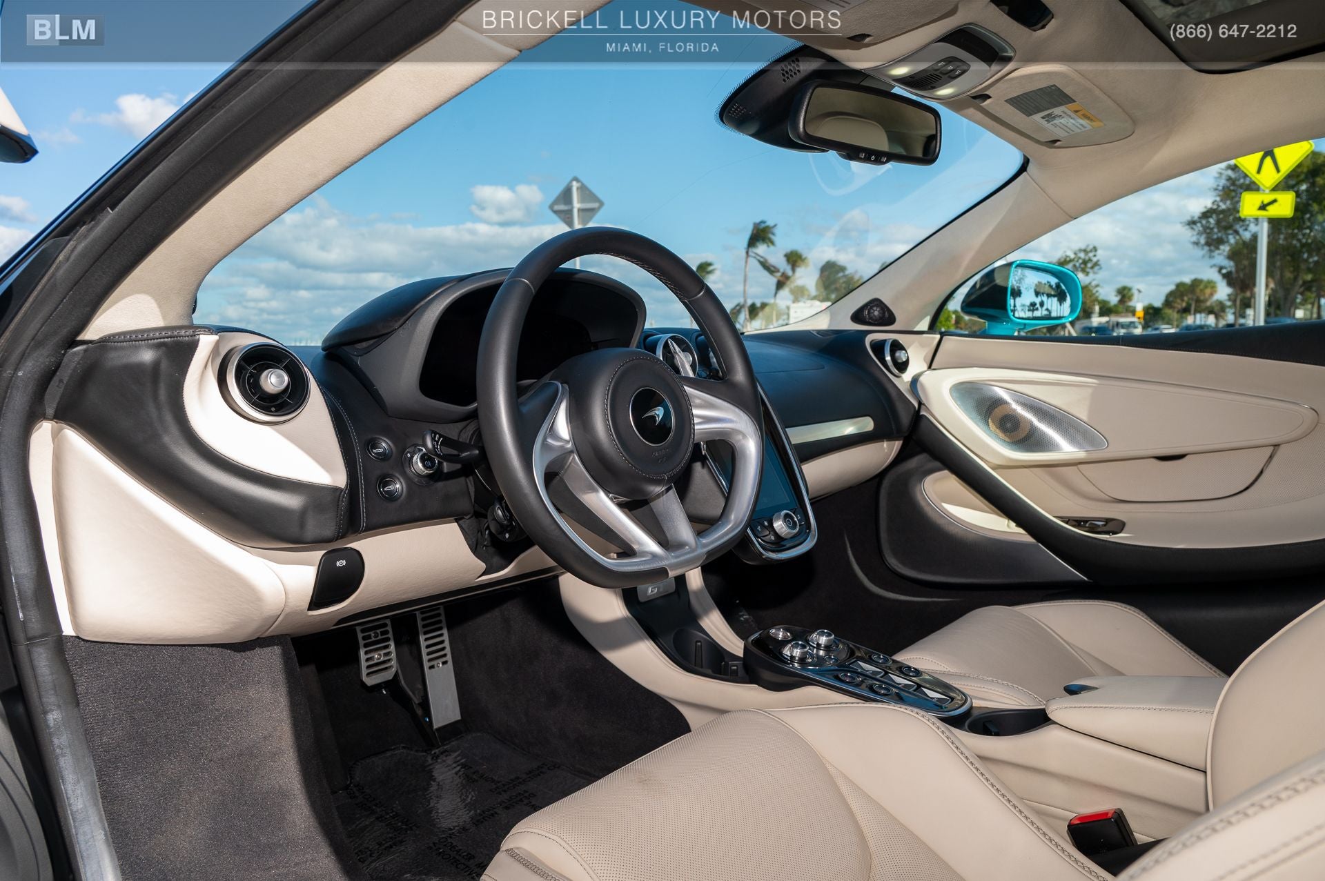 2023 McLaren GT Base