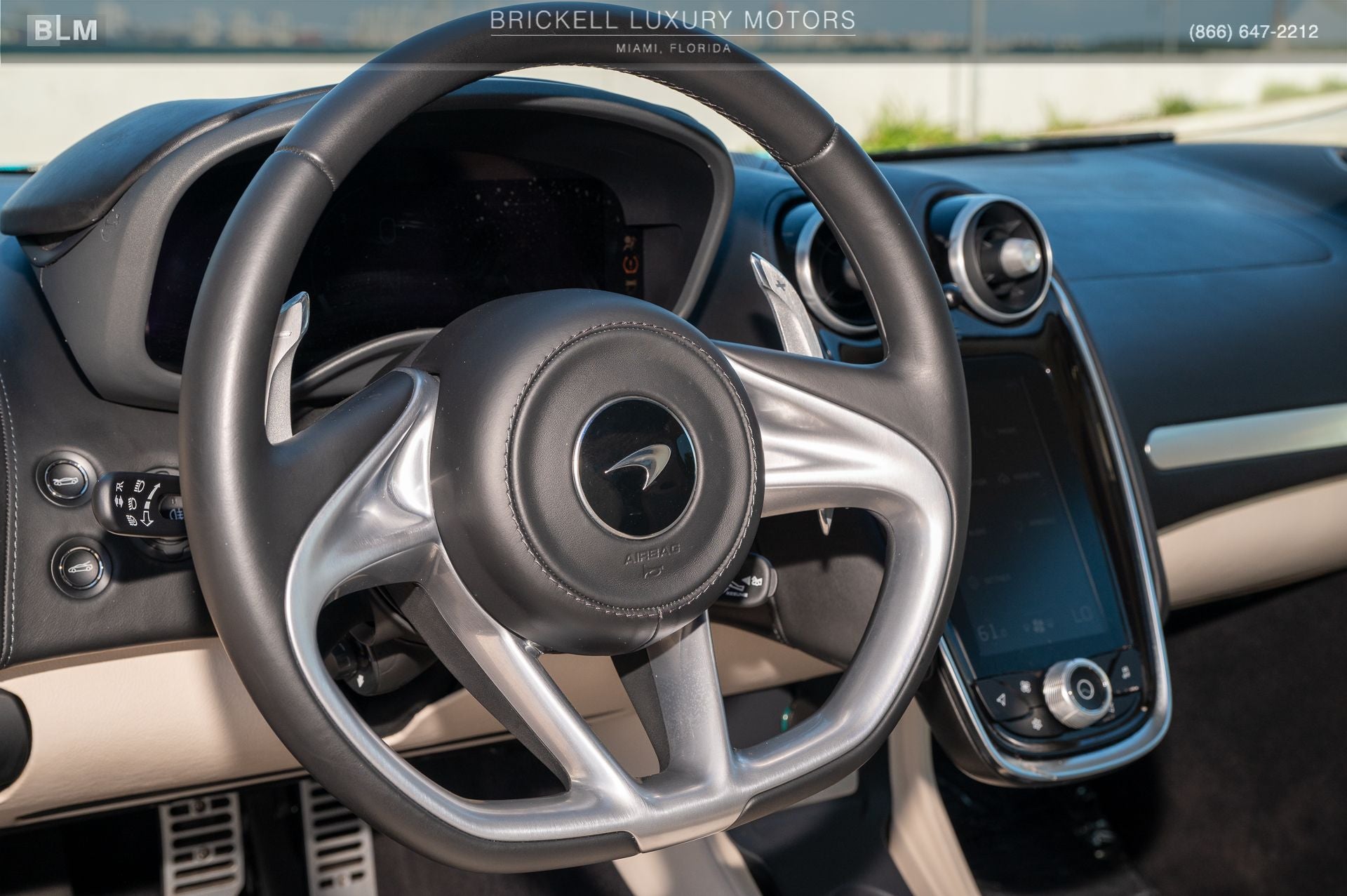 2023 McLaren GT Base