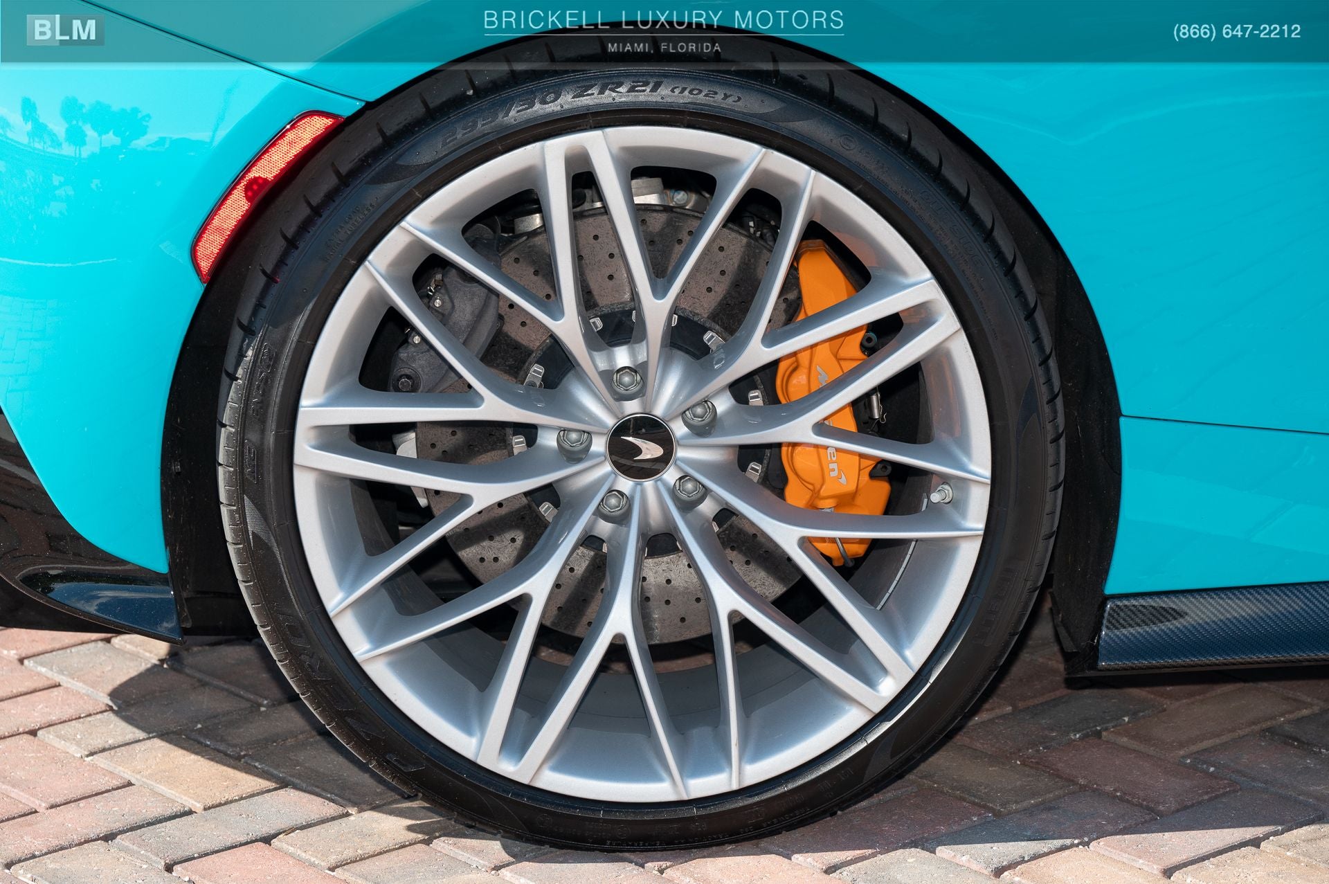 2023 McLaren GT Base