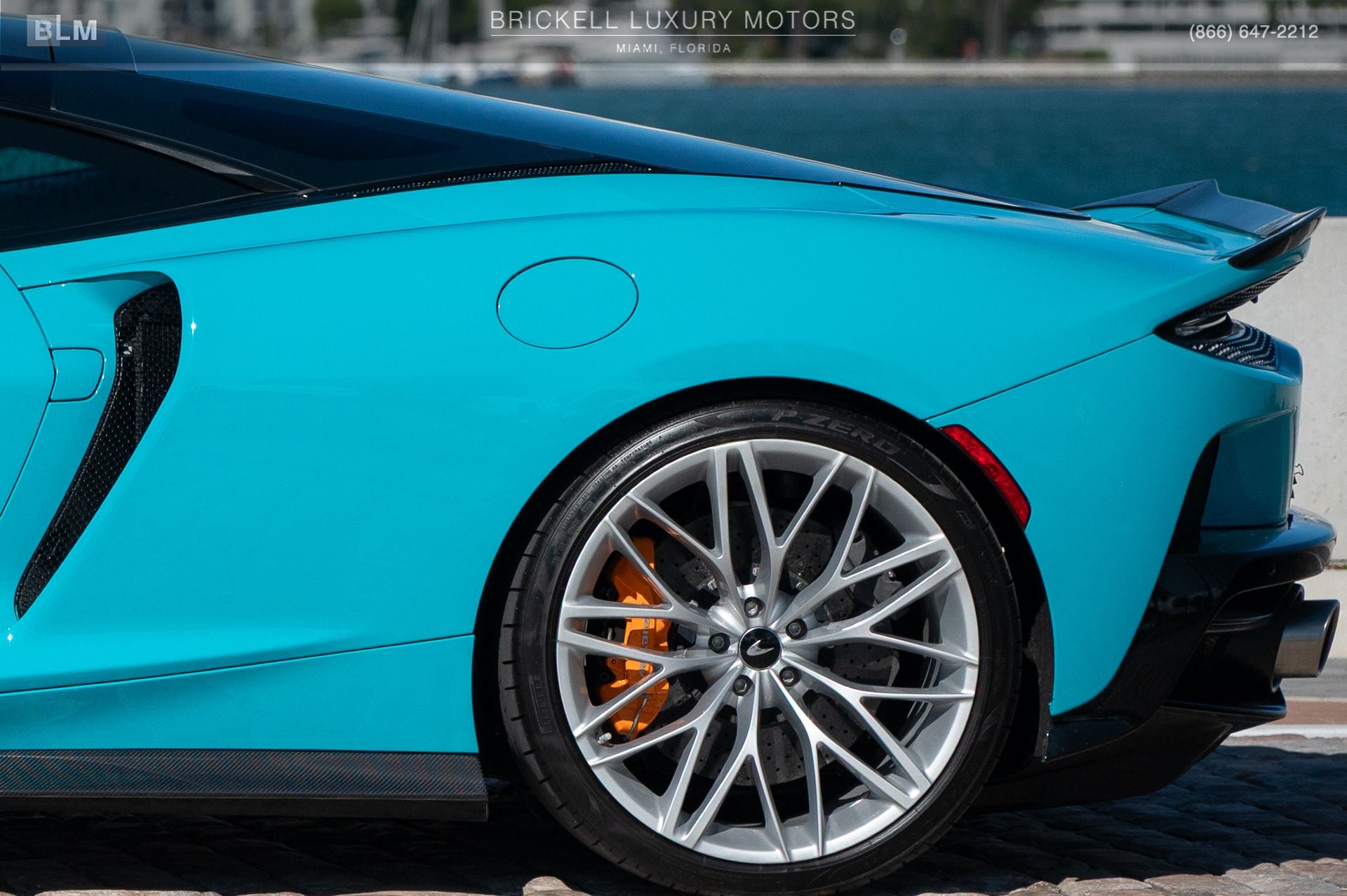 2023 McLaren GT Base