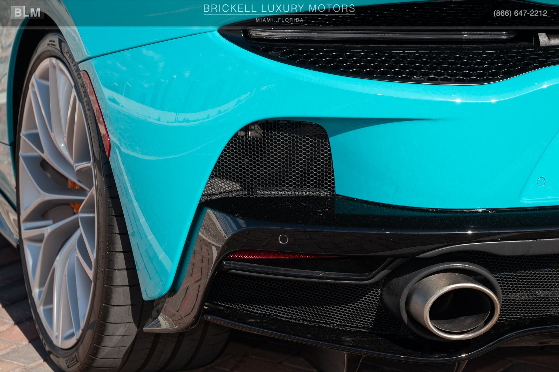 2023 McLaren GT Base