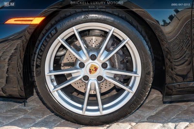 2022 Porsche 911 Carrera