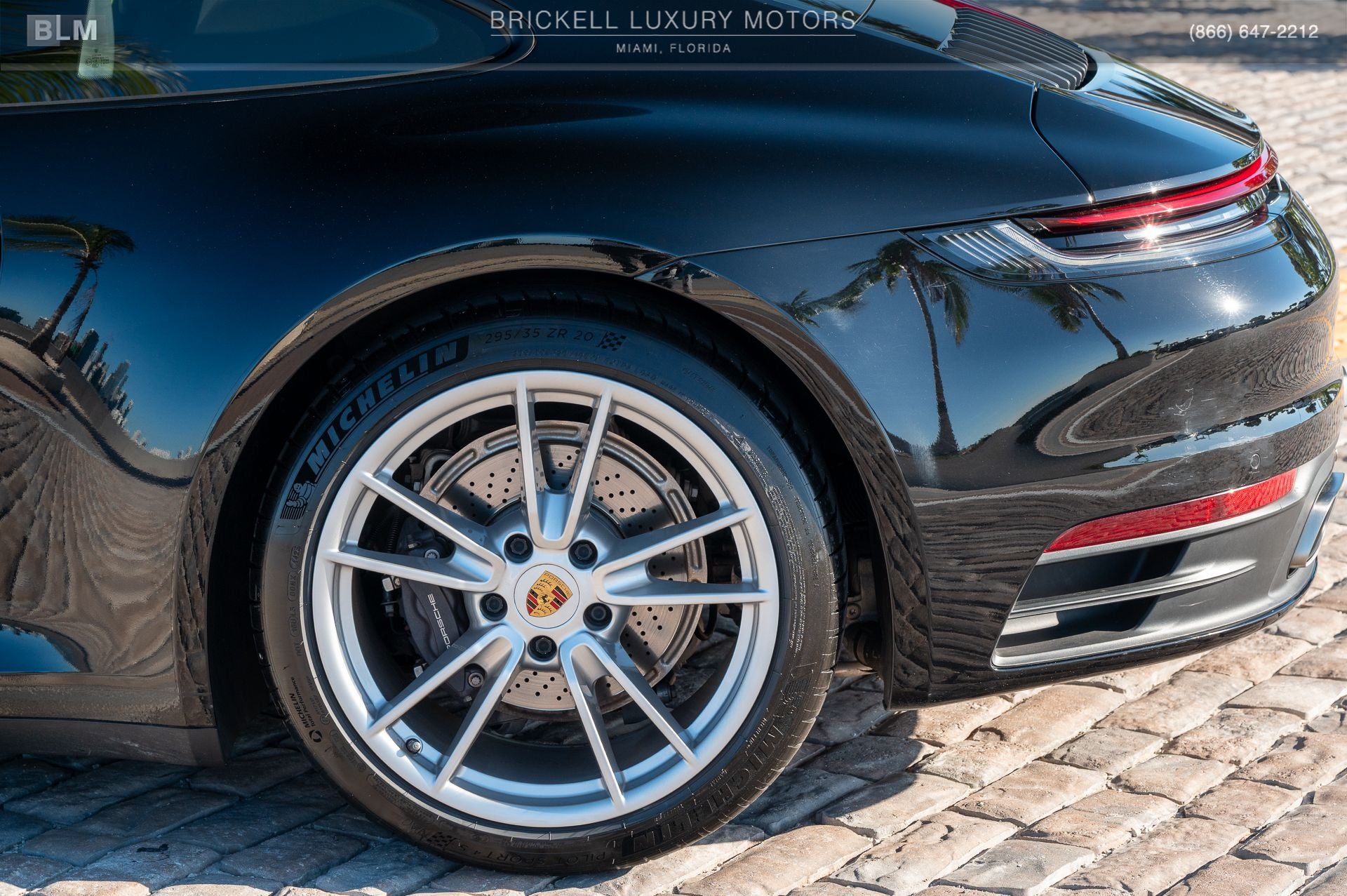 2022 Porsche 911 Carrera