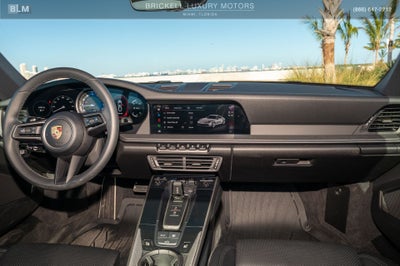 2022 Porsche 911 Carrera