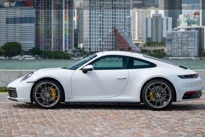 2020 Porsche 911 Carrera