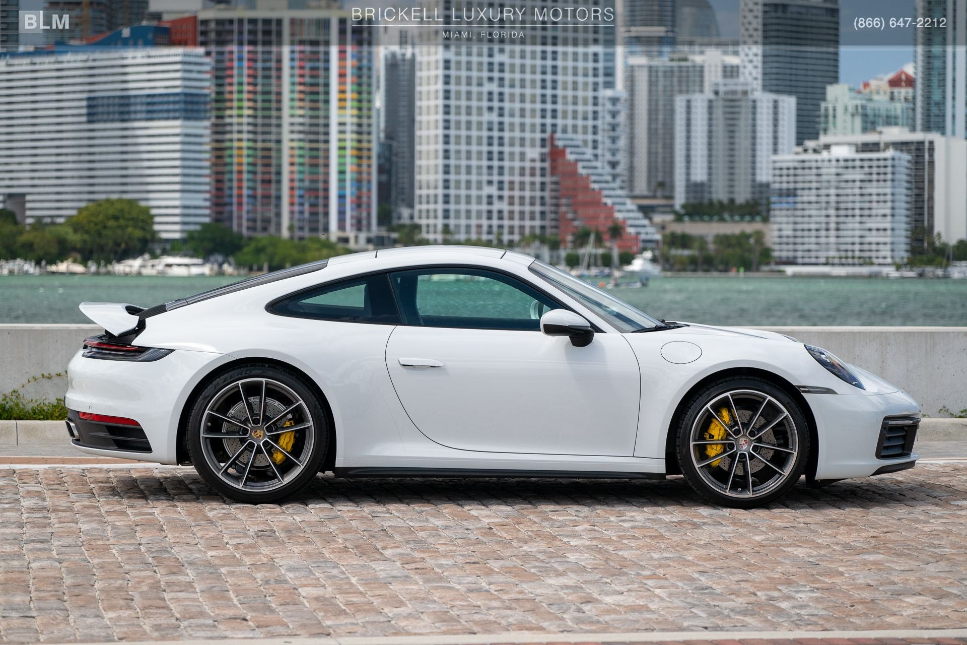 2020 Porsche 911 Carrera