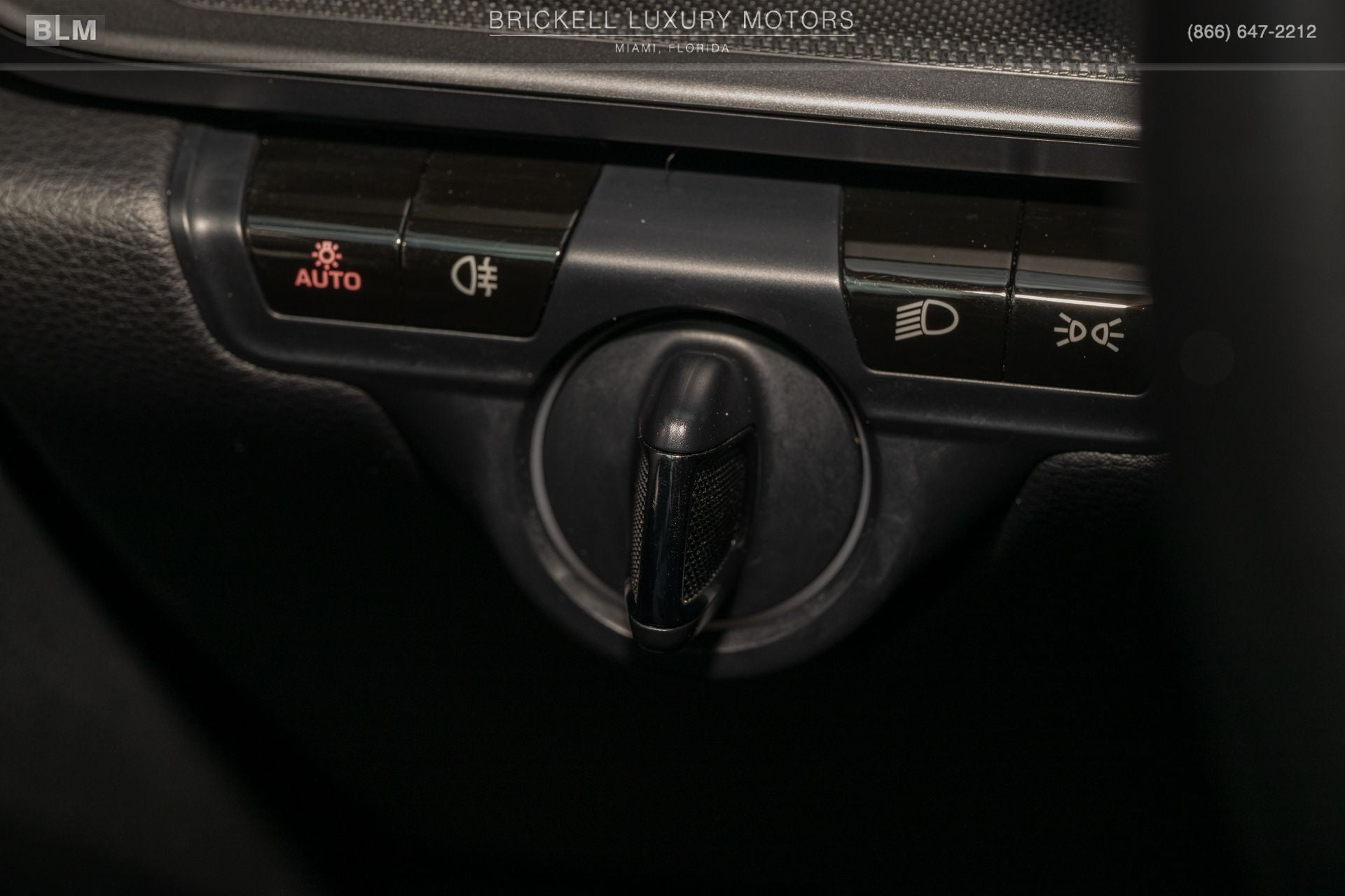 2020 Porsche 911 Carrera