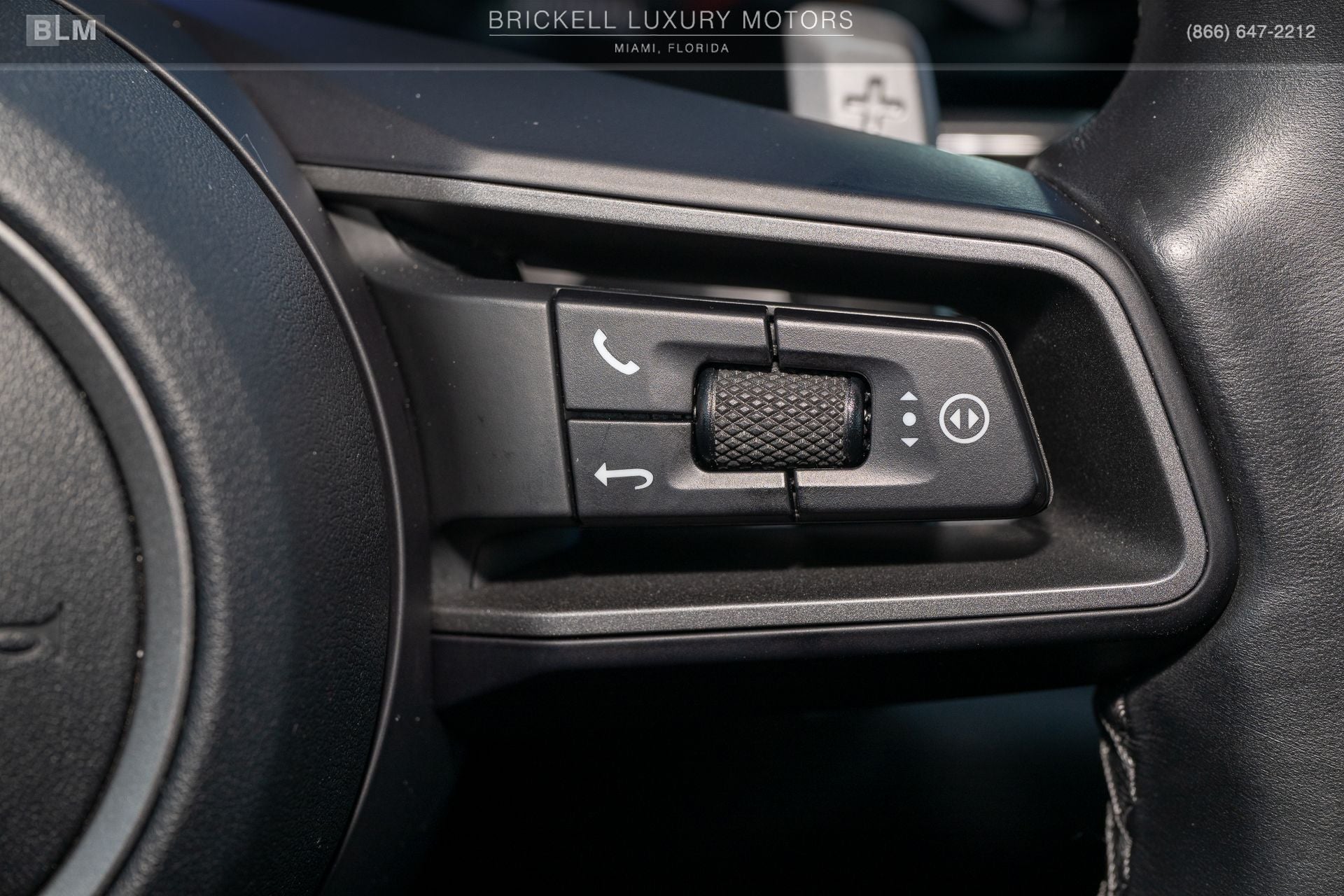 2020 Porsche 911 Carrera