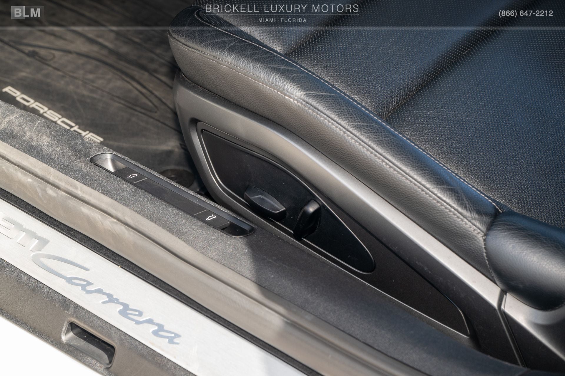 2020 Porsche 911 Carrera