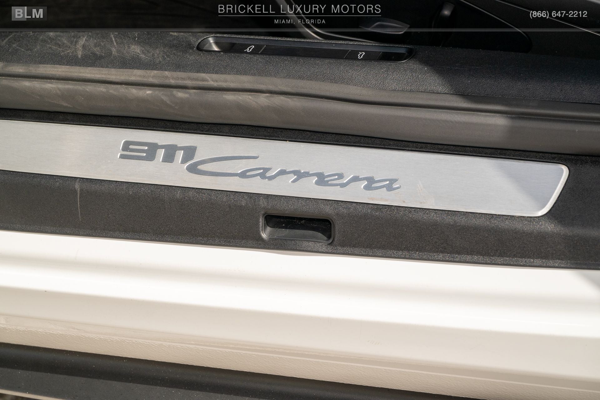 2020 Porsche 911 Carrera