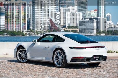 2020 Porsche 911 Carrera