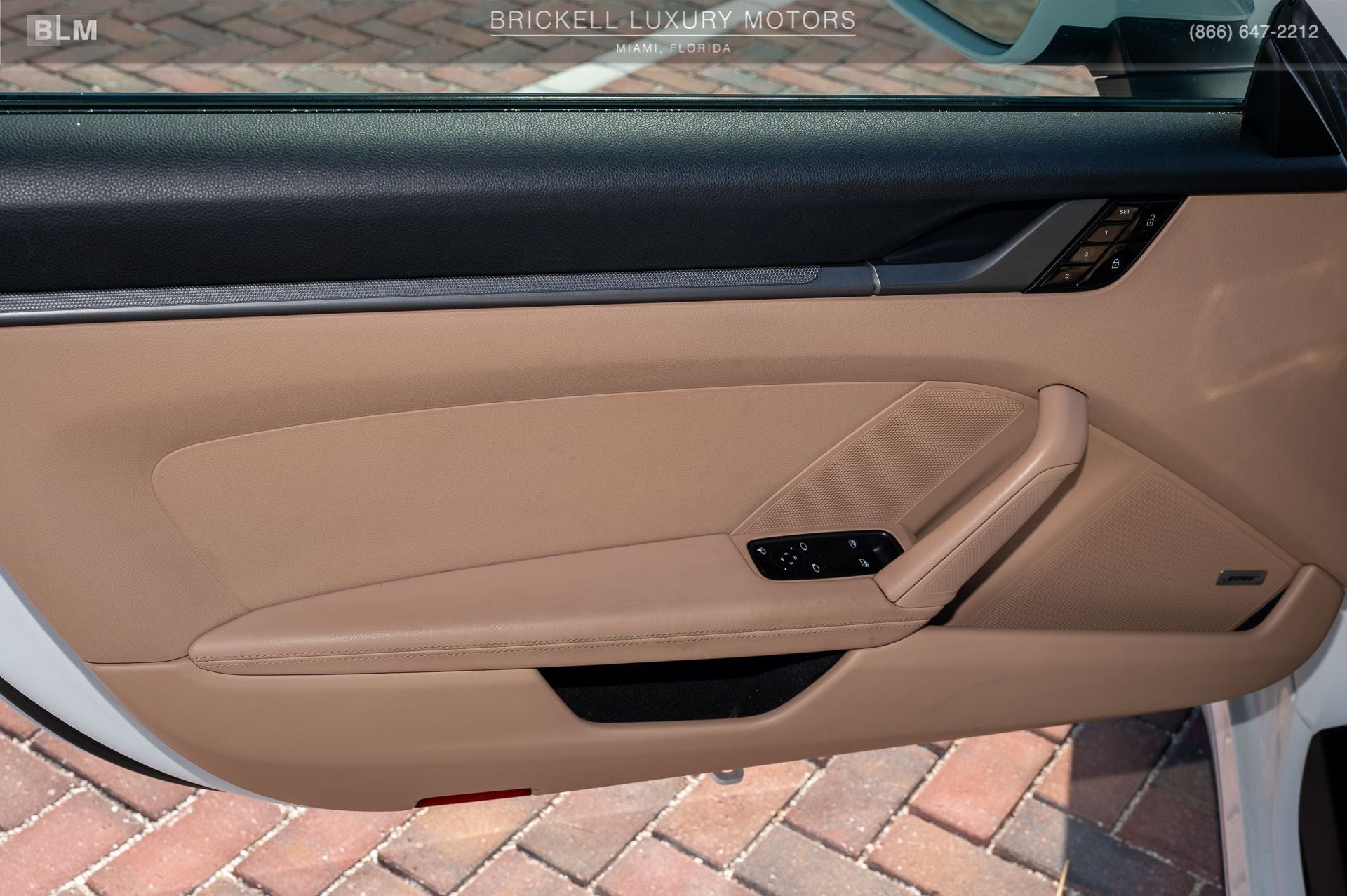 2020 Porsche 911 Carrera