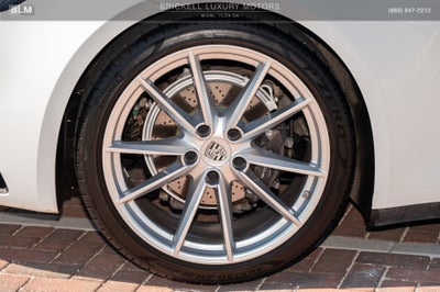 2020 Porsche 911 Carrera