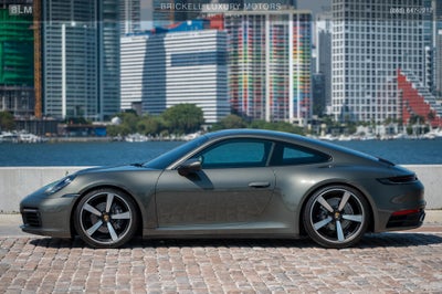 2022 Porsche 911 Carrera 4