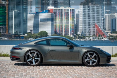 2022 Porsche 911 Carrera 4