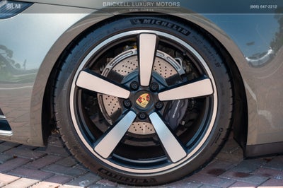 2022 Porsche 911 Carrera