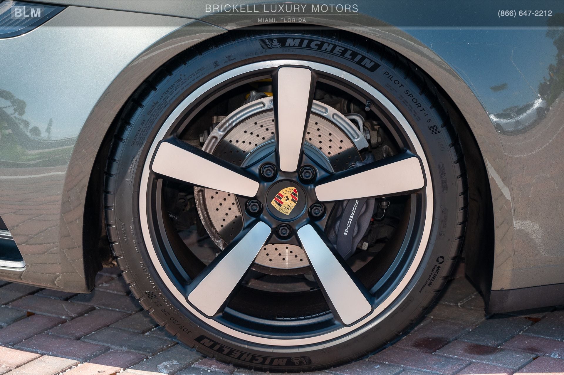2022 Porsche 911 Carrera