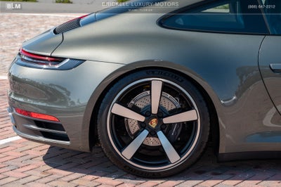 2022 Porsche 911 Carrera