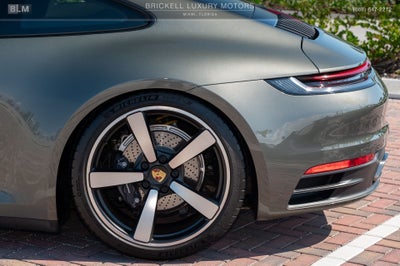 2022 Porsche 911 Carrera