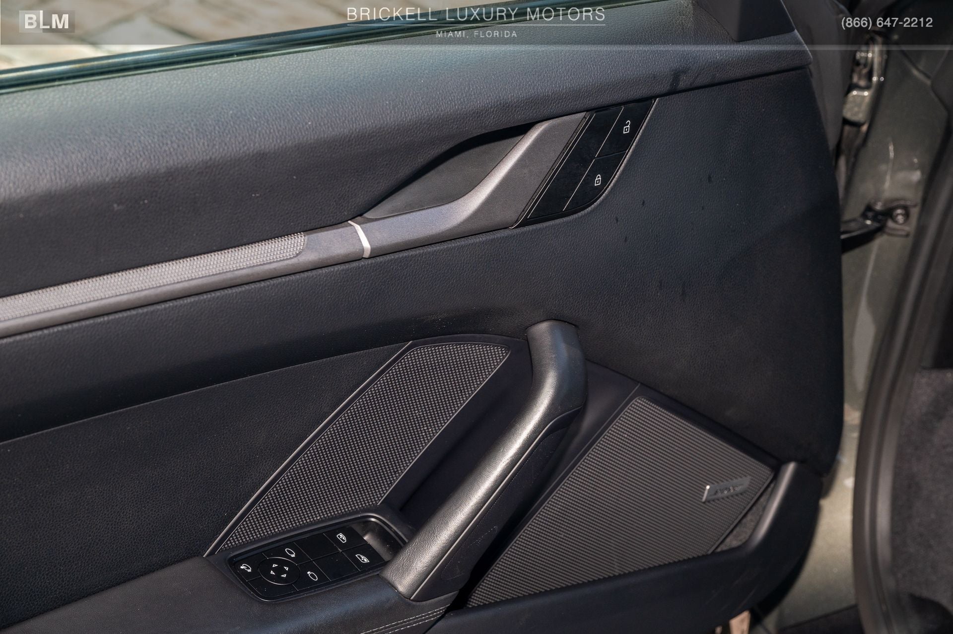 2022 Porsche 911 Carrera