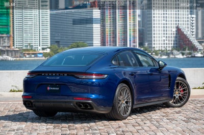 2022 Porsche Panamera 4S