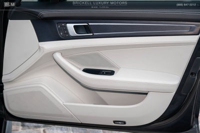 2022 Porsche Panamera GTS