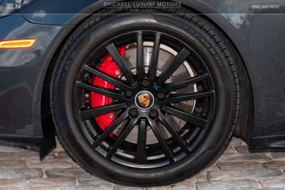 2022 Porsche Panamera GTS